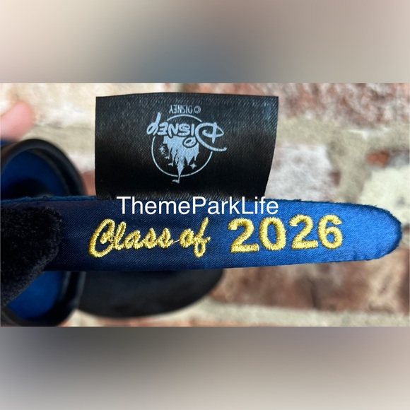 Disney Parks Class of 2026 Graduation Mickey Ear Hat Tassel Headband NEW